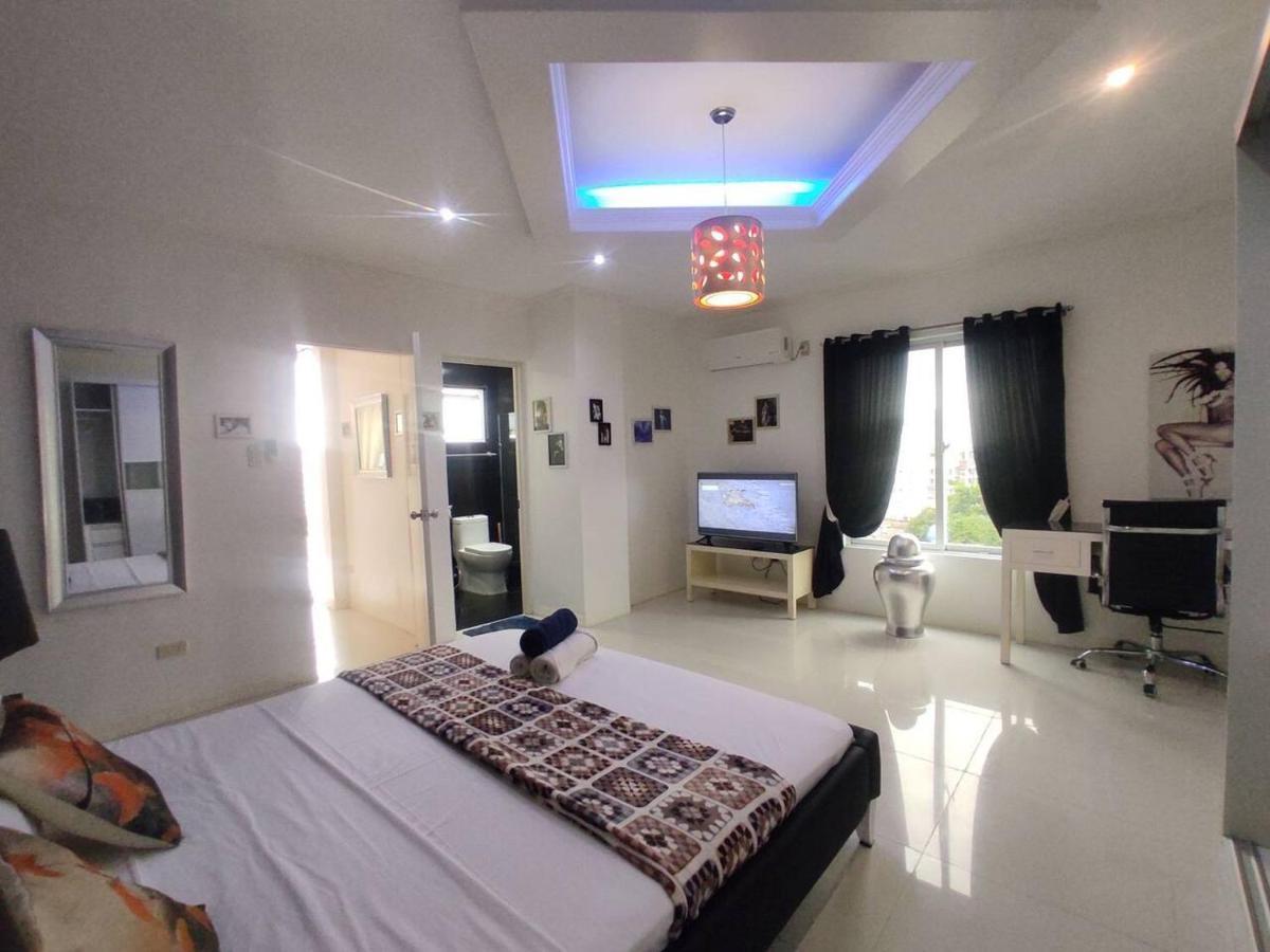2Br Condo At Kandi Tower 2 Angeles Exteriér fotografie